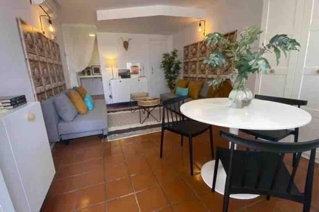 Casa Luz Del Rocio Refugio Con Alma A 8 Minutos De La Ermita Apartment Luaran gambar